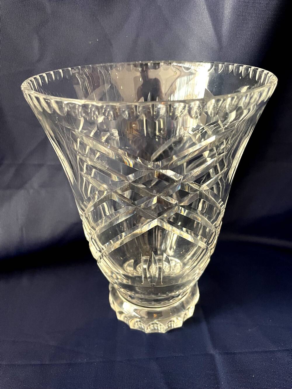 Crystal vase cut daum nancy france flared shape