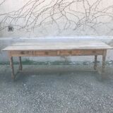 Community table