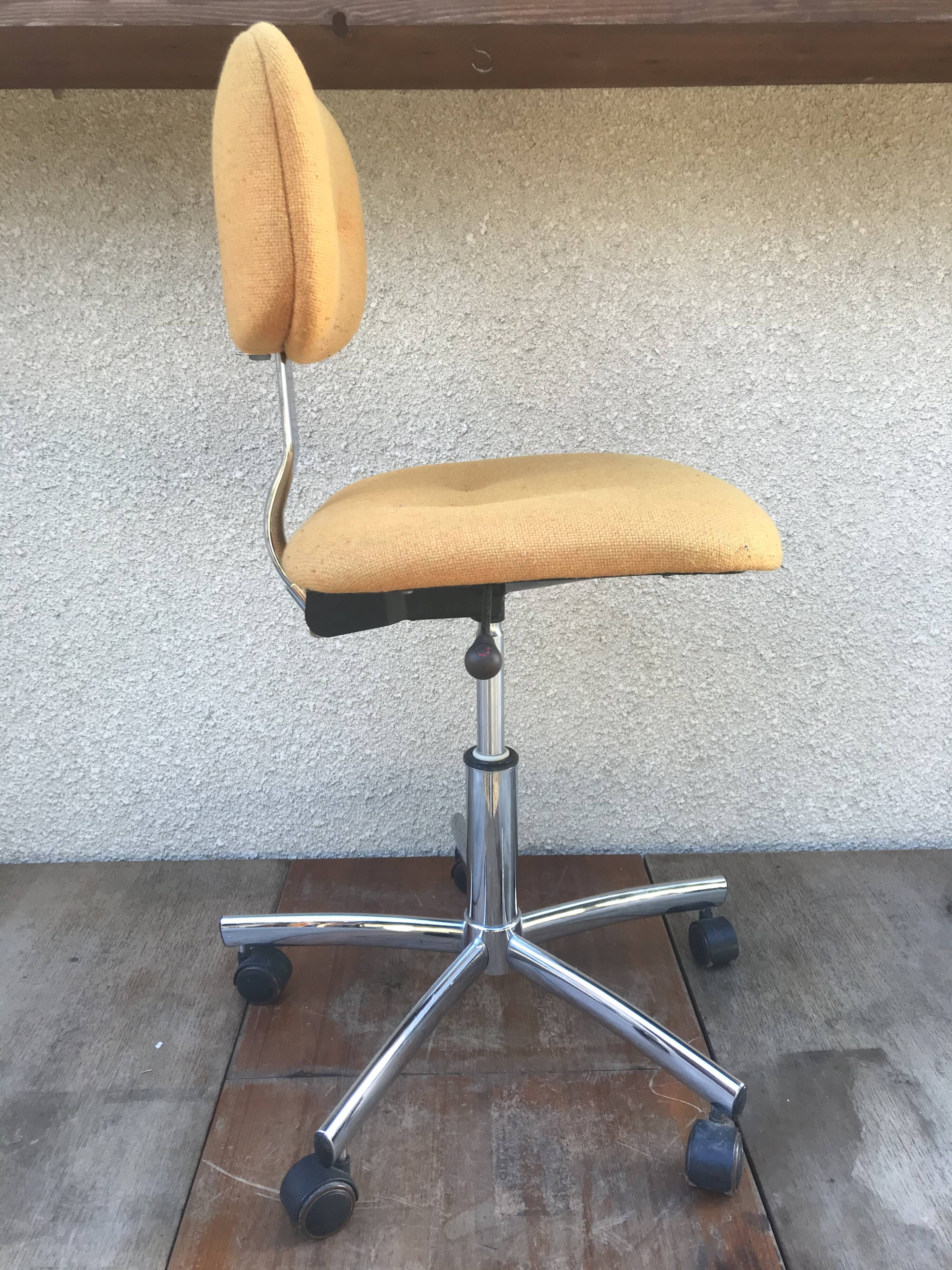 Former strafor adjustable metal chrome office chair - yellow fabric seat