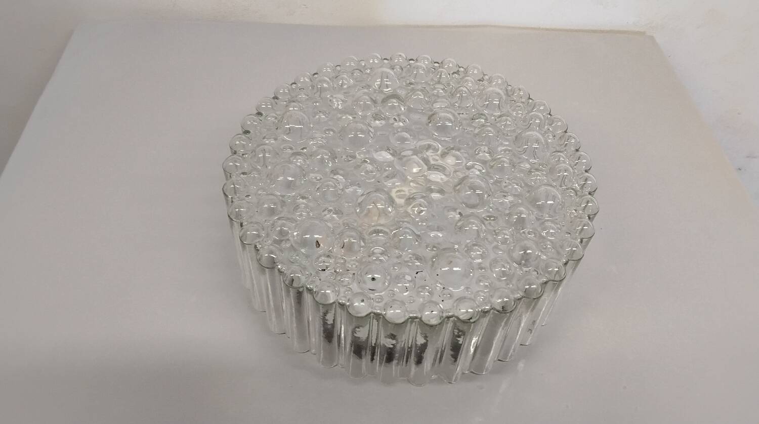 Bubble glass ceiling/wall light