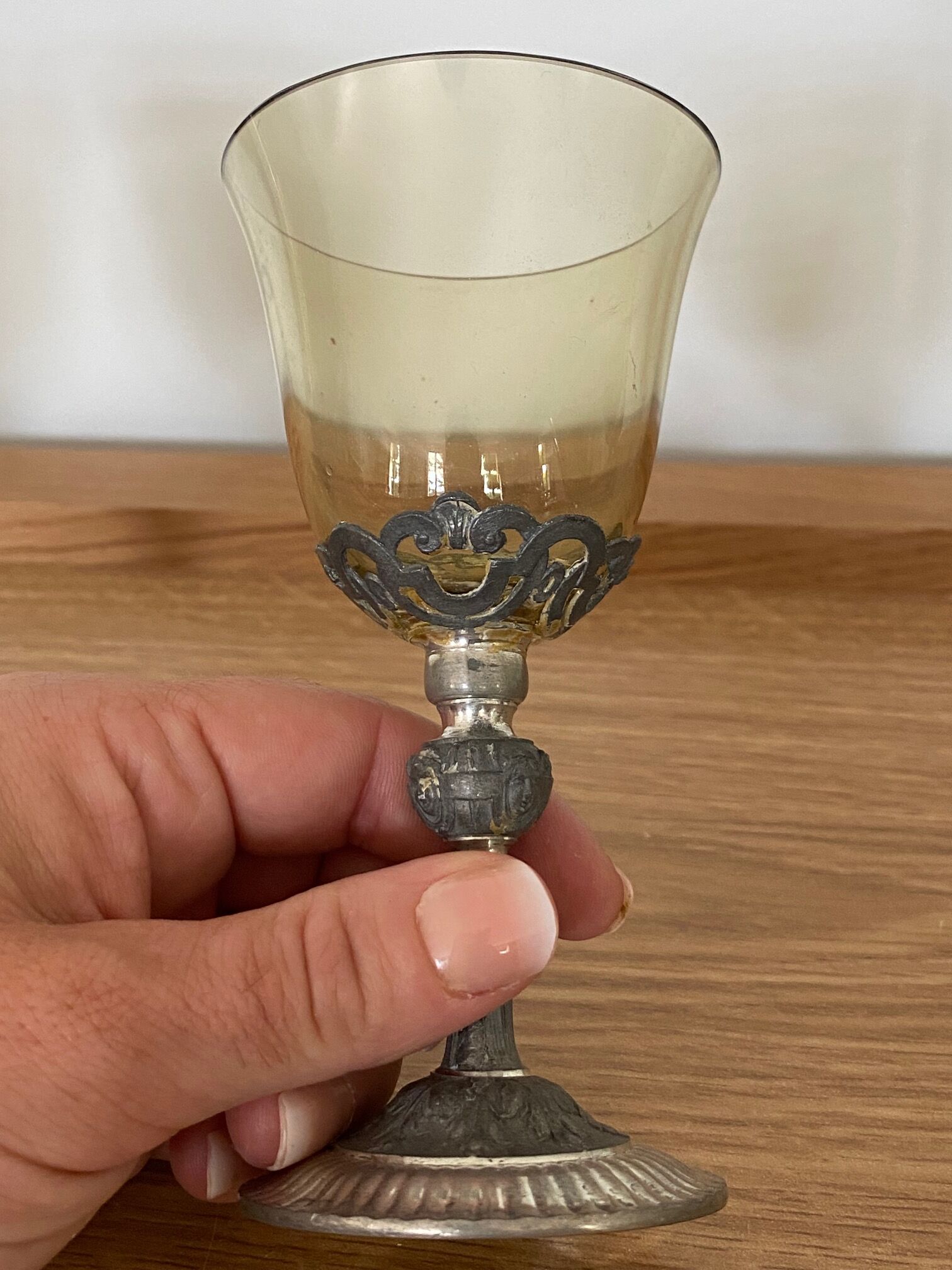Set de 8 verres en laiton et verre
