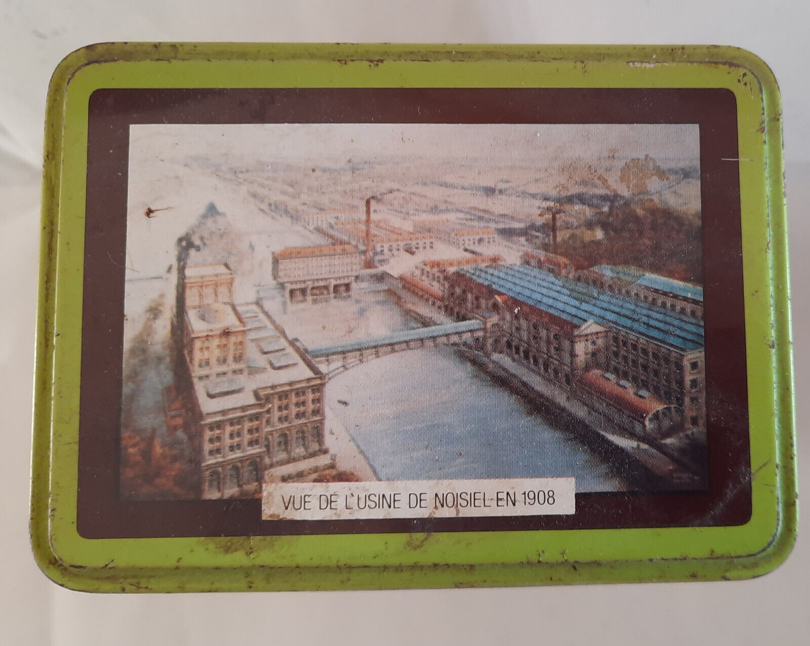 Old lithographed sheet metal box "Chocolat Menier" 50's