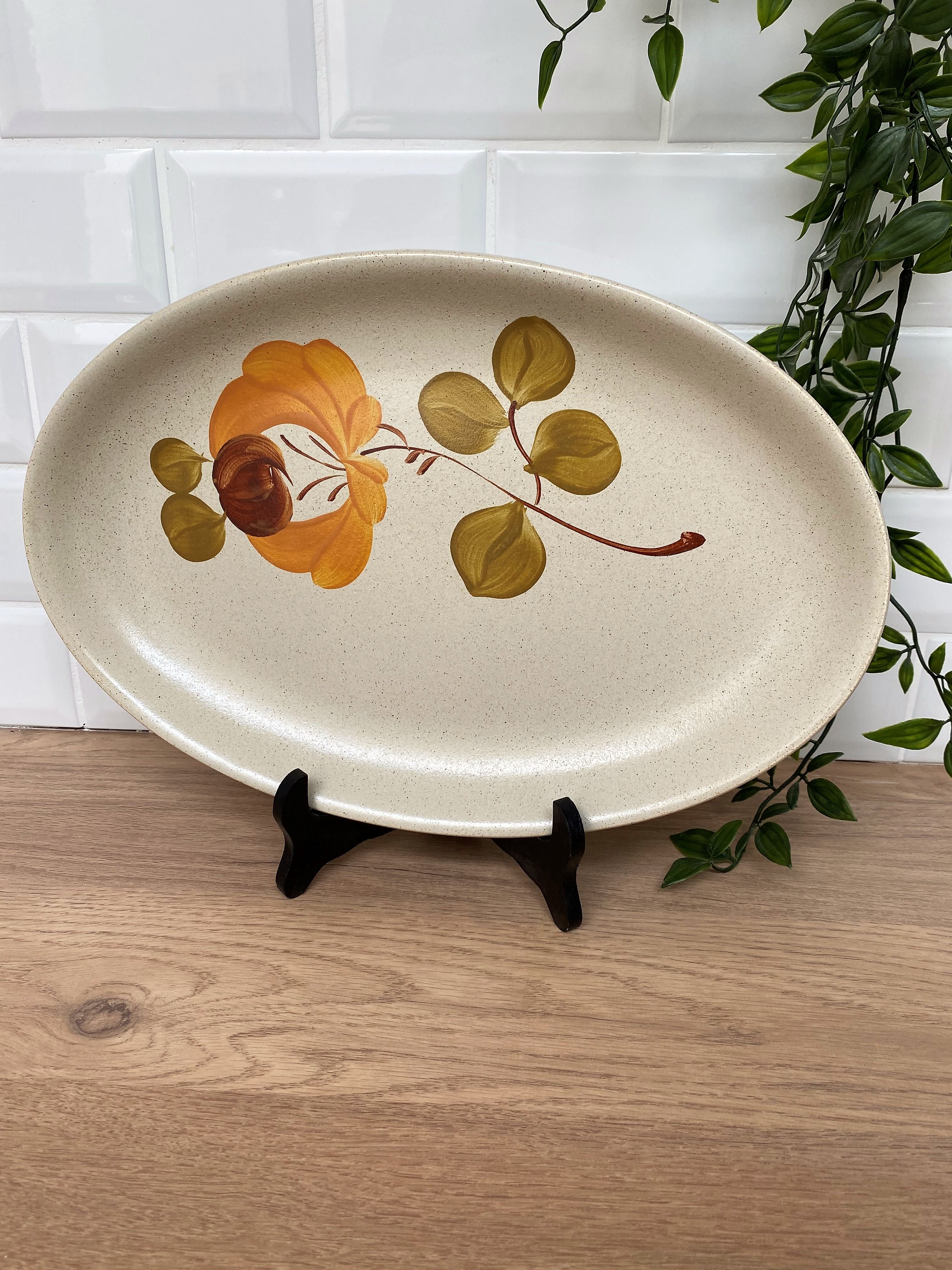 St Amand model oval earthenware dish