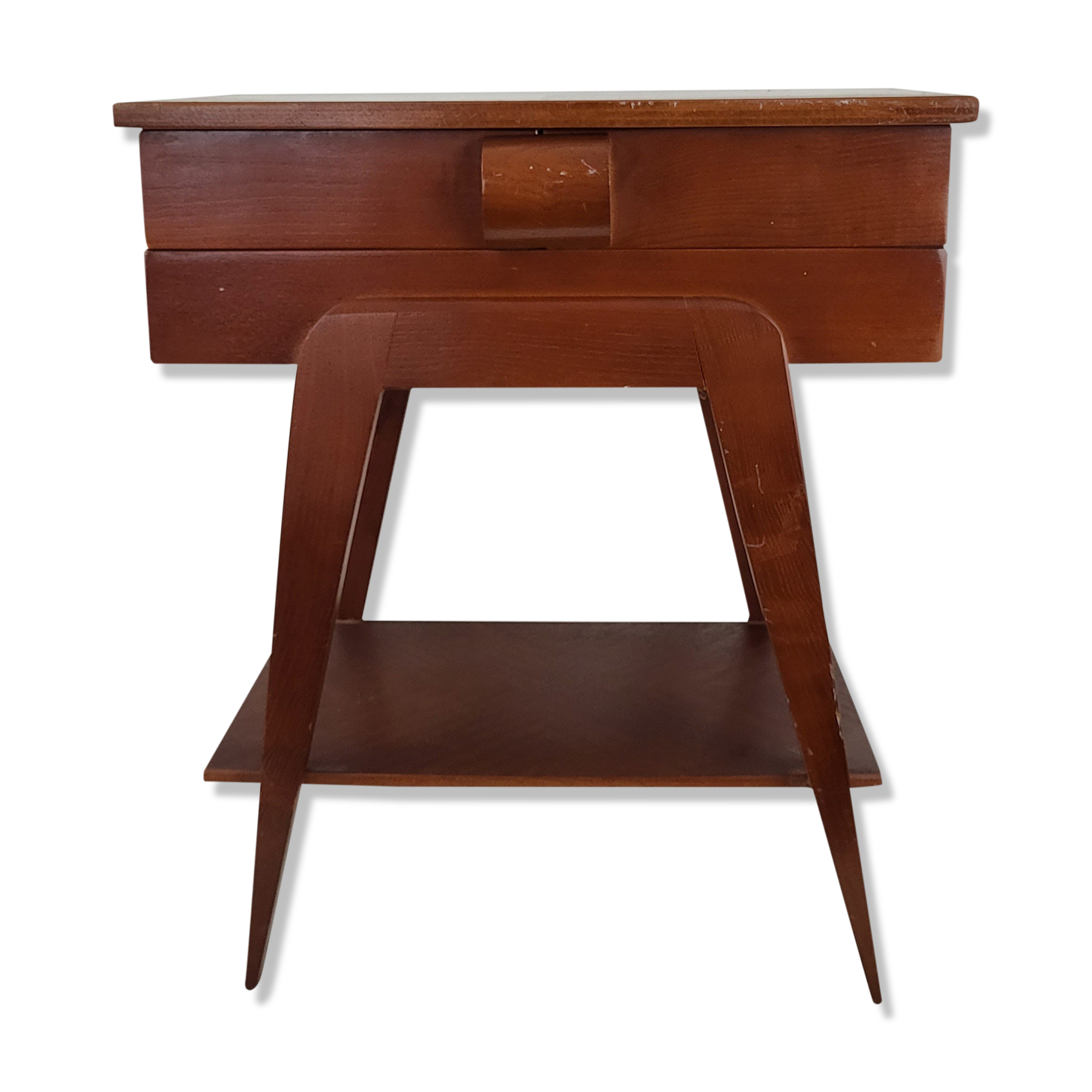 Scandinavian worker compass feet