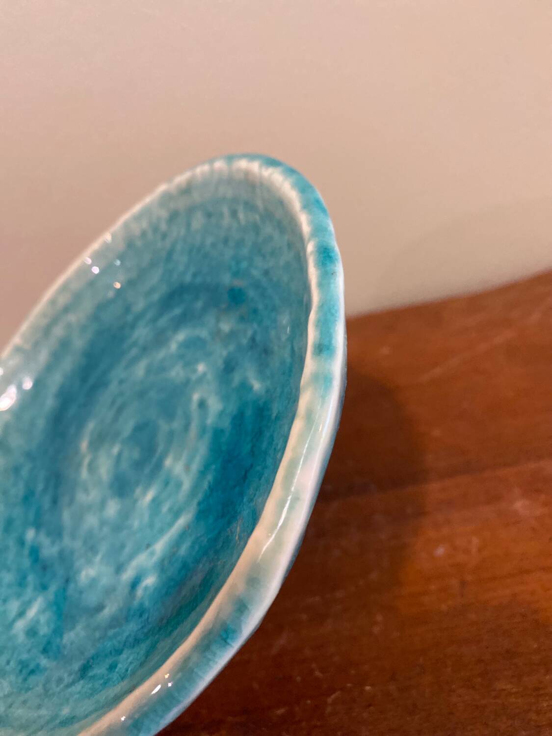 Assiette bleu lagon