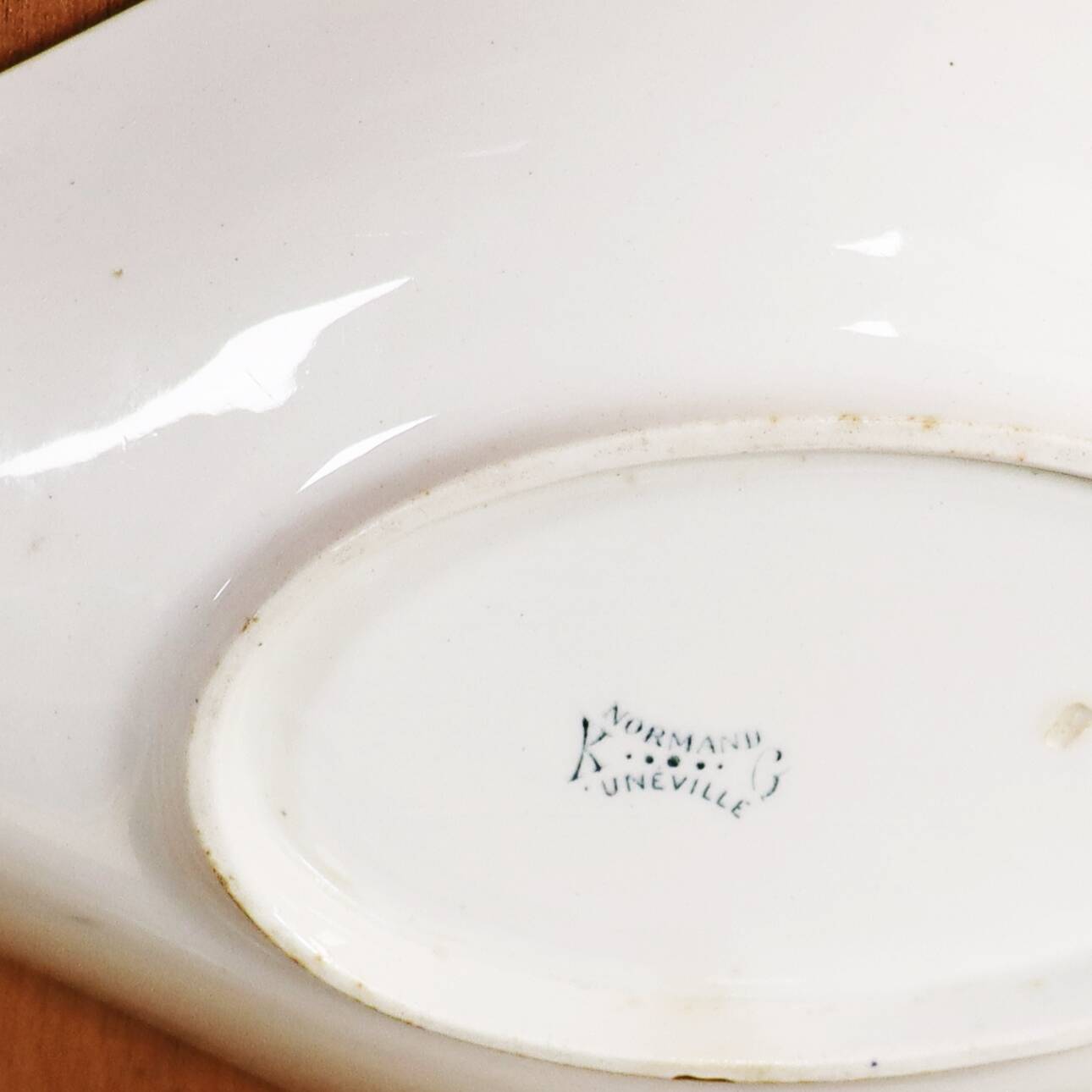 Petit plat vintage creux motif fleurs
