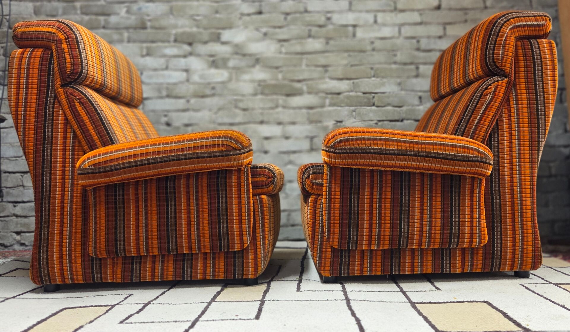 Pair of vintage 1970s modular armchairs – striped orange fabric