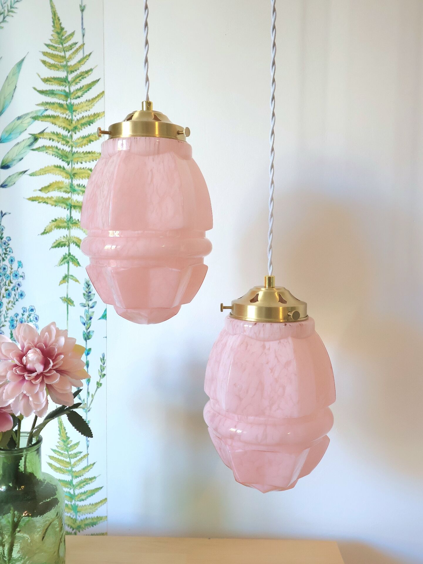 Art Deco glass suspensions from Clichy in pink – Skyscraper style