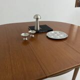 Vintage extendable table by Jentique