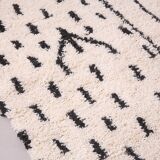 Handmade traditional carpet 250cm x 150cm Moroccan