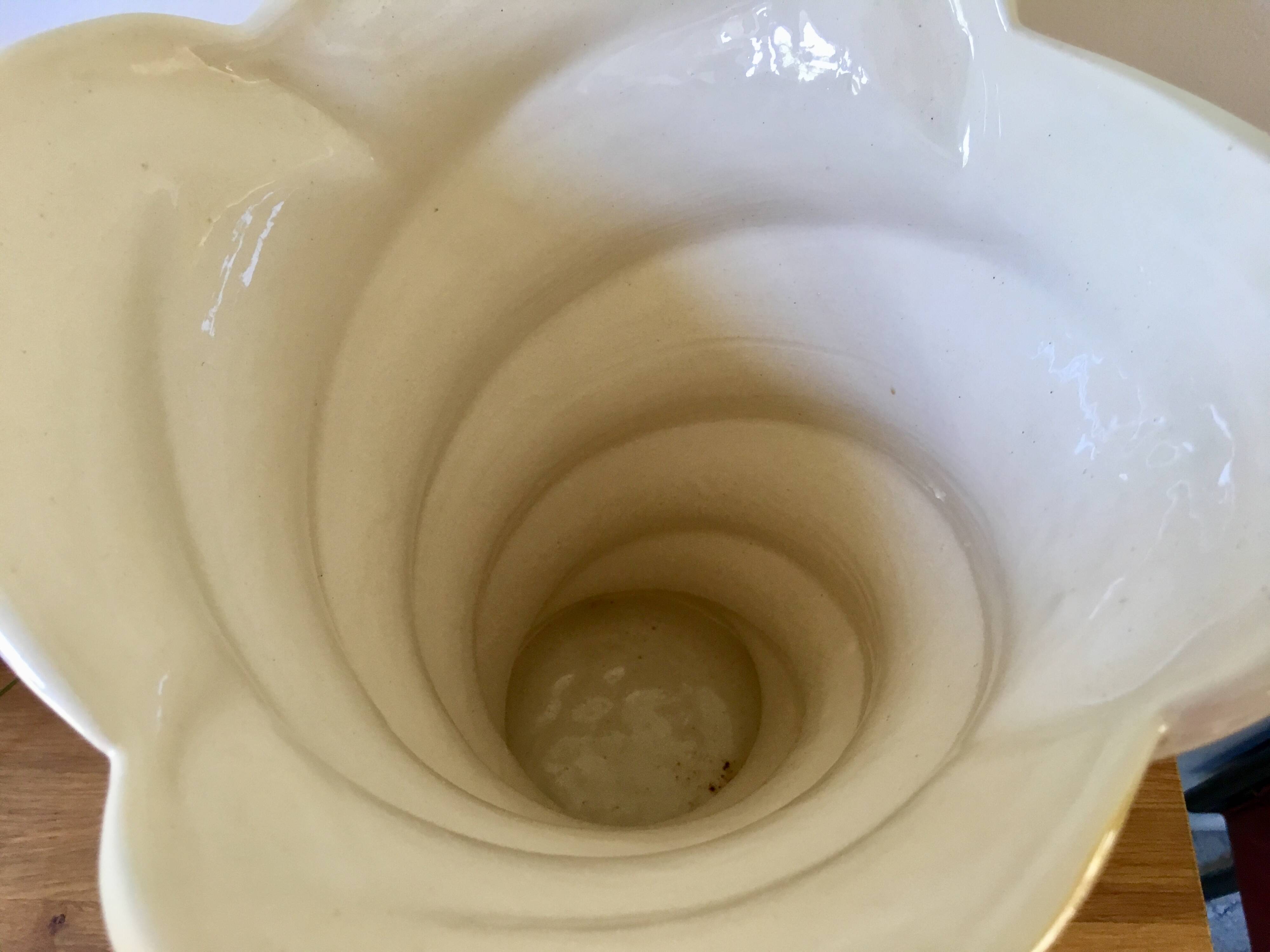 Grand vase en céramique emaillée signé baudin