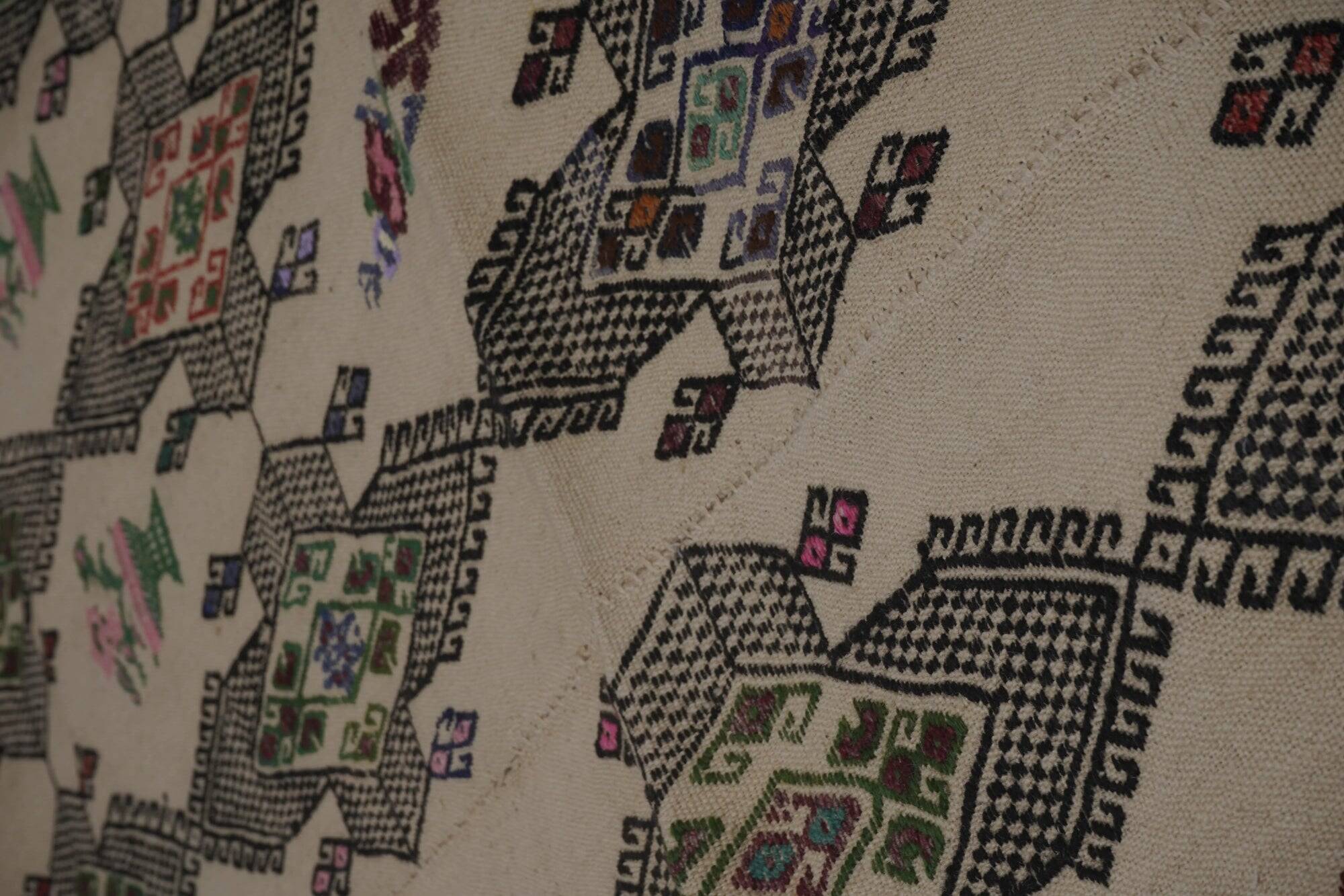 Kilim turc vintage tissé main 172x233 cm