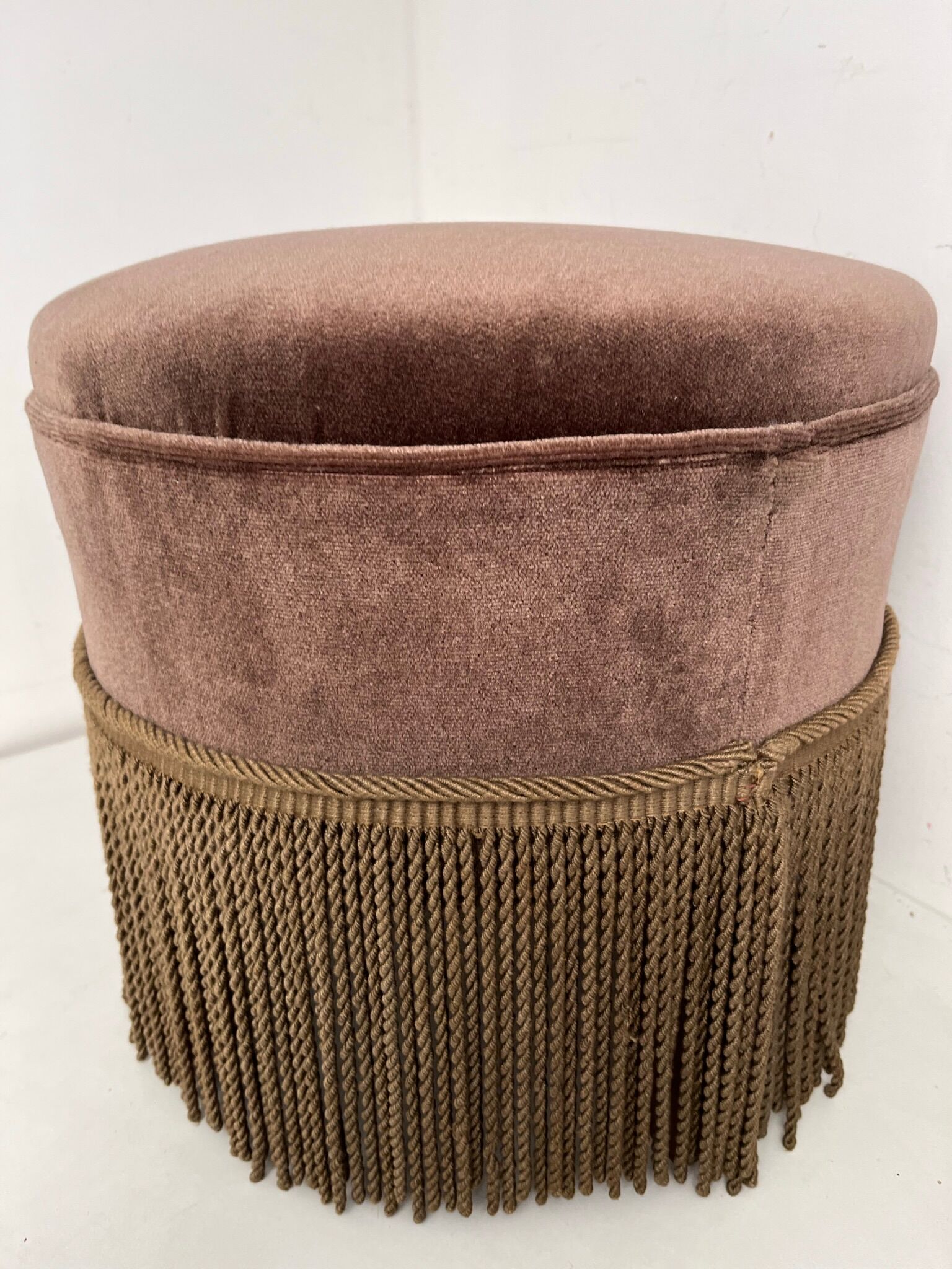 Pouf velours vintage avec frange