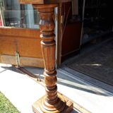 Fifth wheel on column