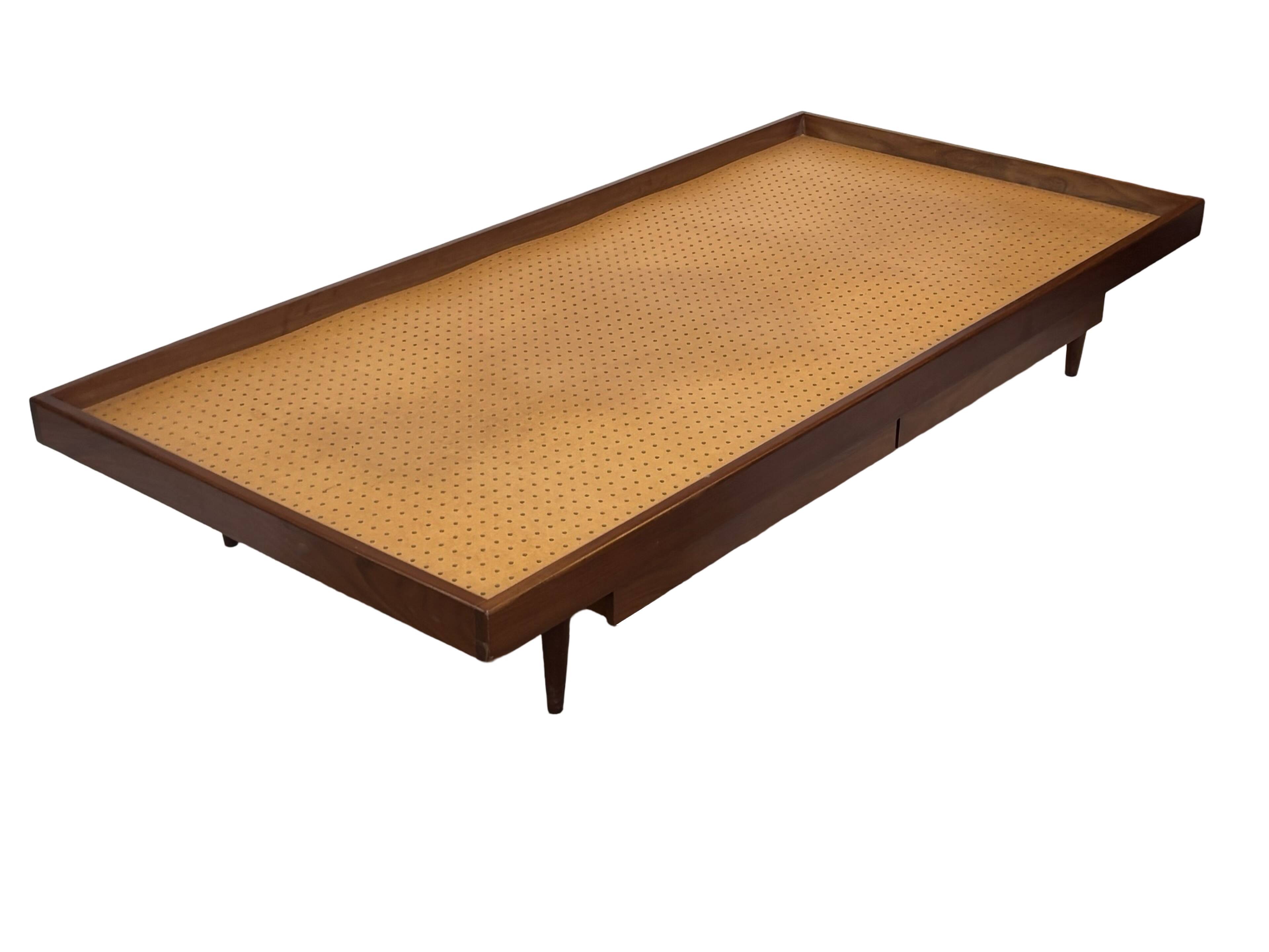 Vintage mid century daybed in teak design with drawers