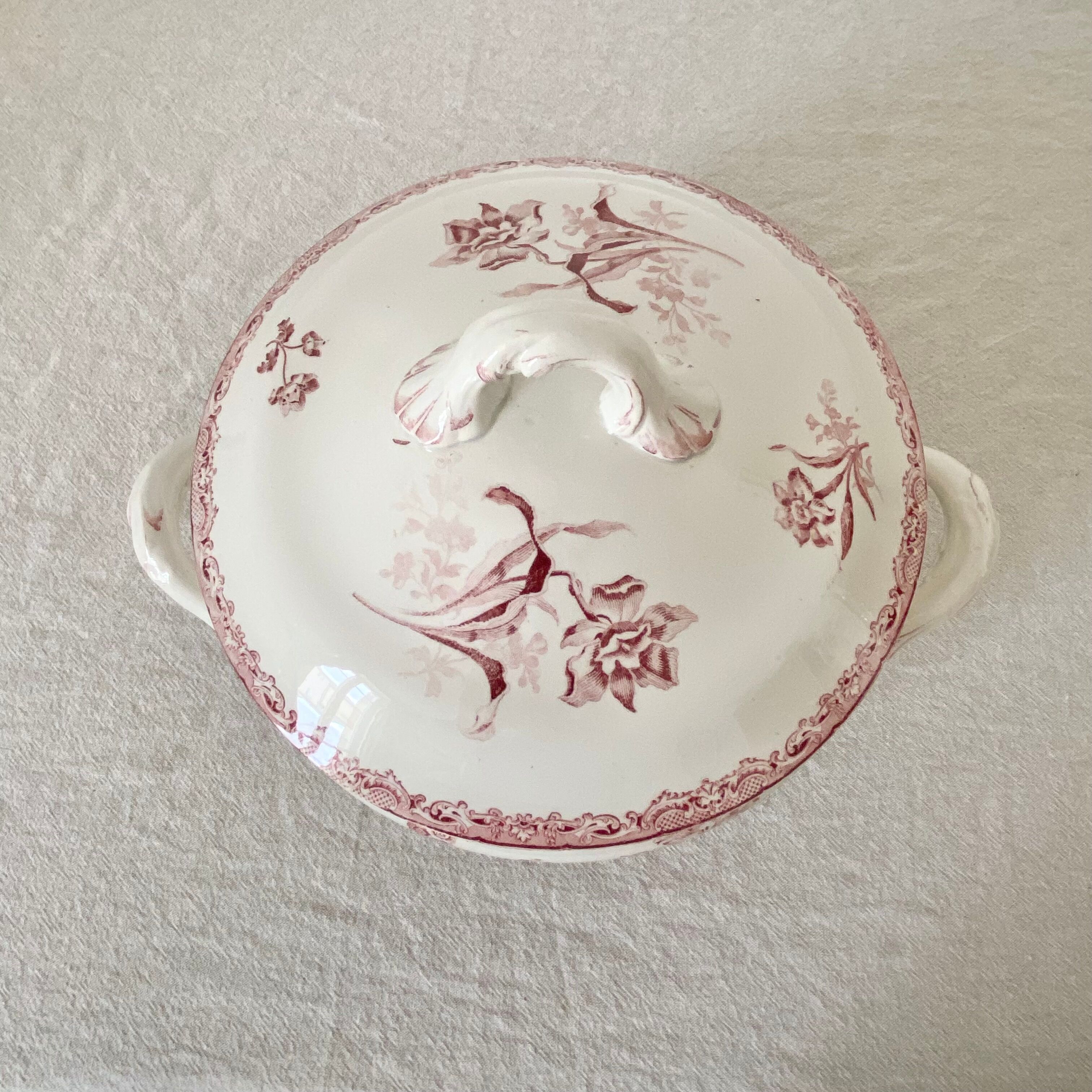 Old soup tureen sarreguemines (fontances) terre de fer