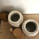 Duo de pots avec couvercles en grès blanc