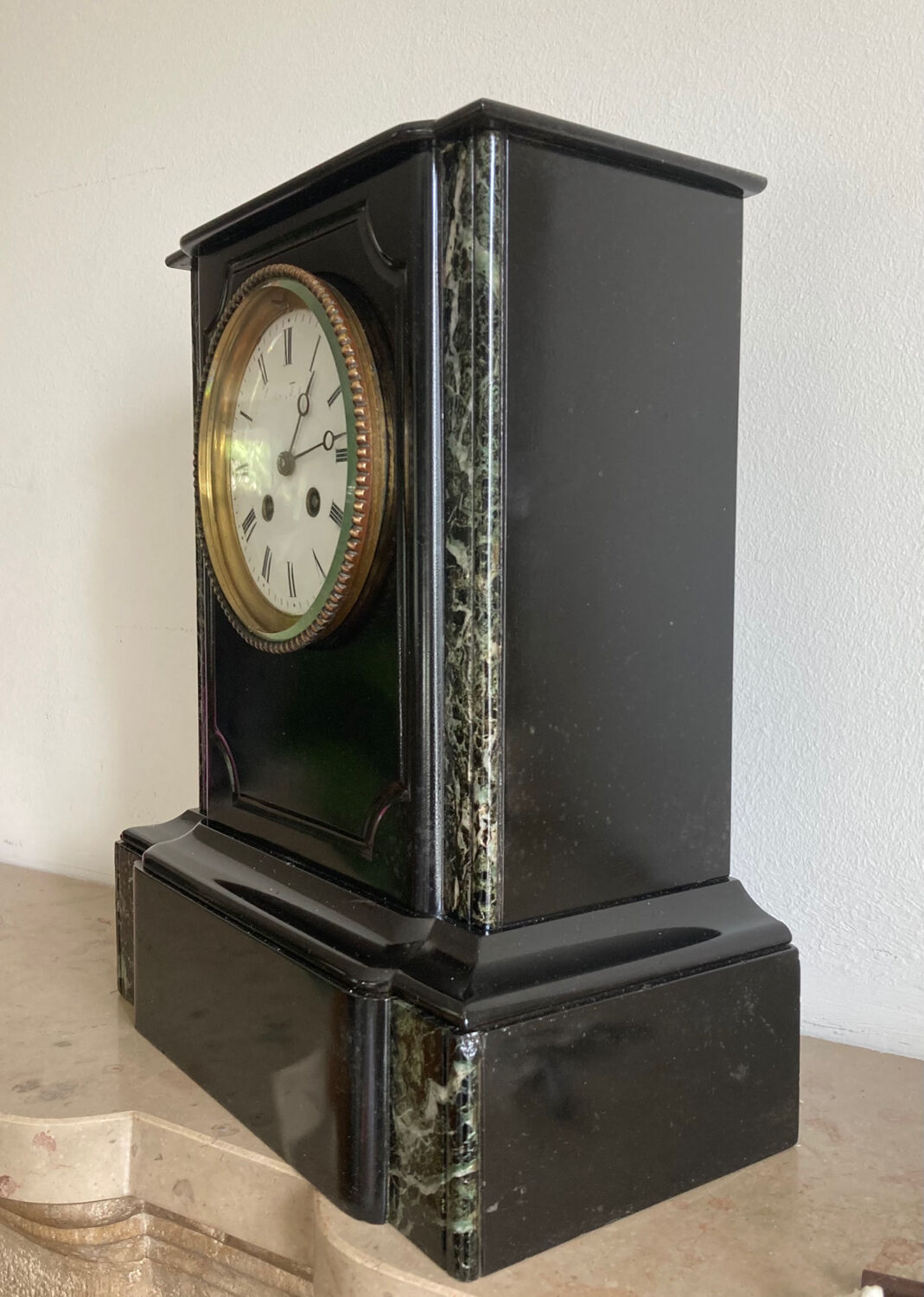 Napoleon III clock in marble and brass nineteenth century