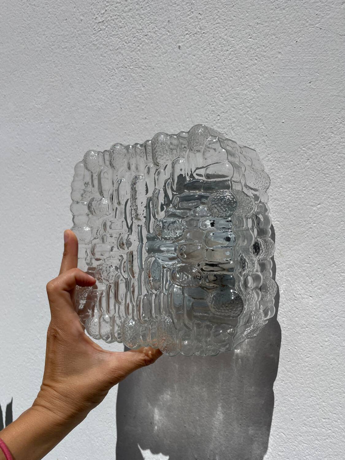 Round wall or ceiling light in glass