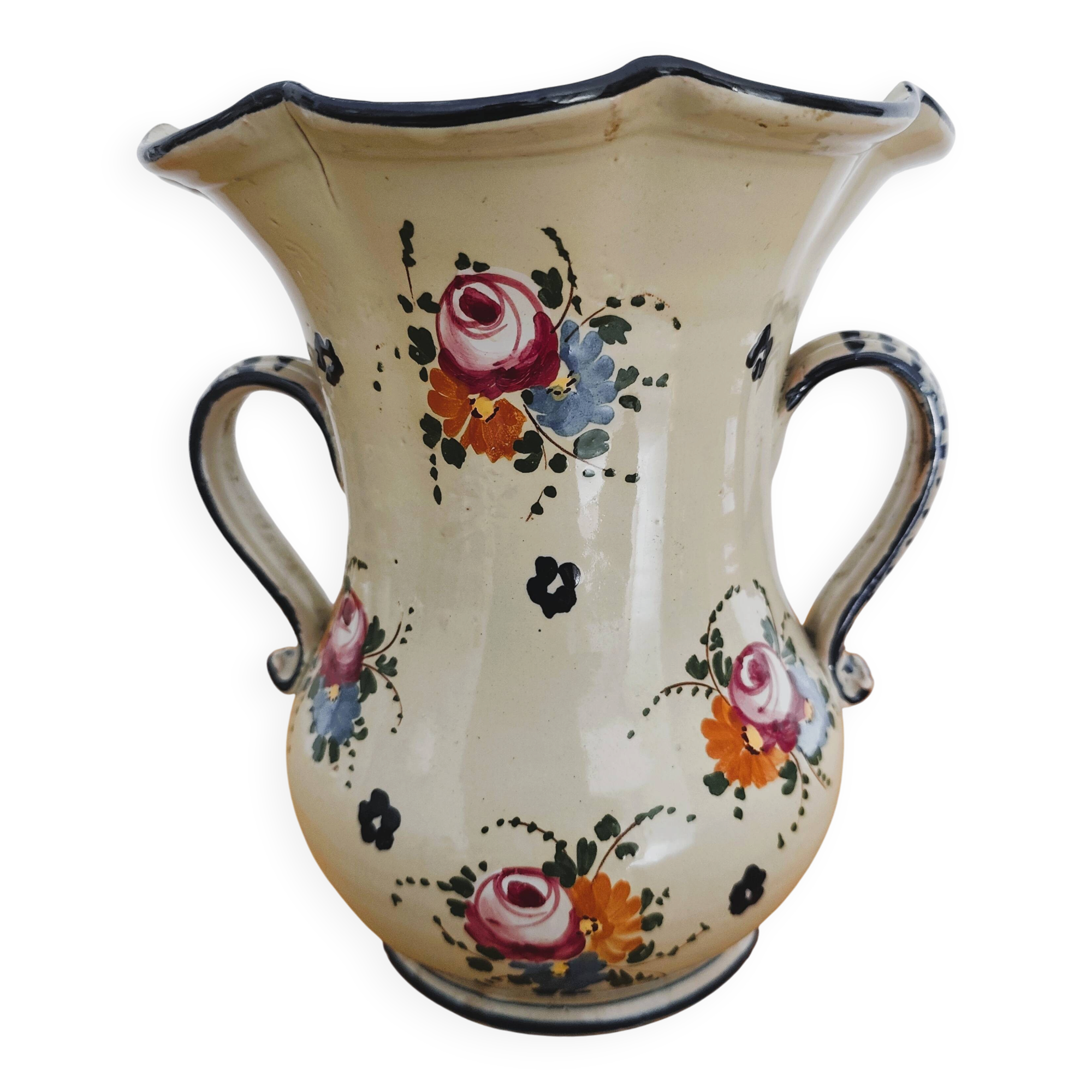 Antique vase in Italian ceramic with polychrome decoration.