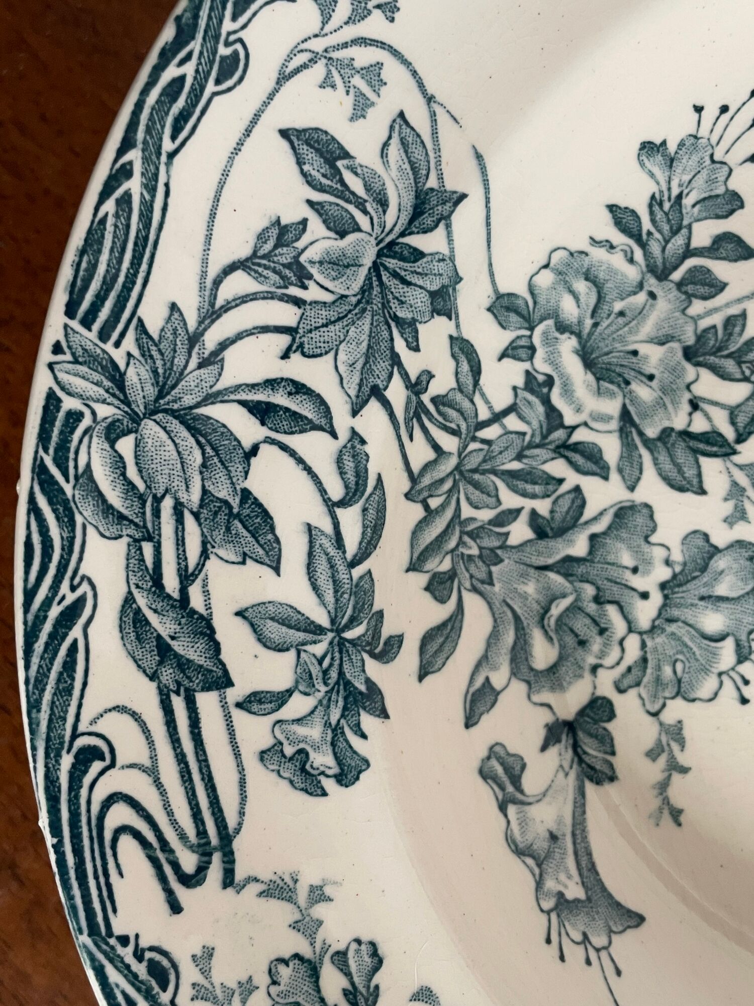 Set of 5 hollow plates Longwy art nouveau