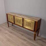 Buffet vintage années 40 en bois bas-reliefs en laiton et marbre design italien