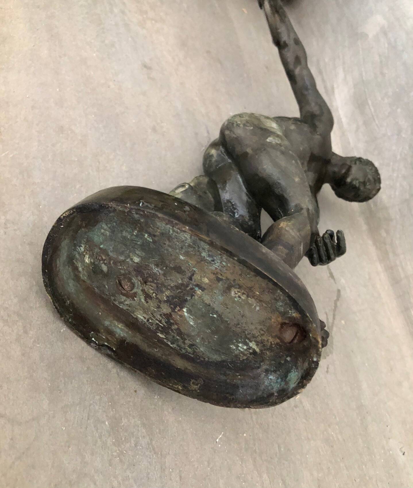 Le Discobole, statuette