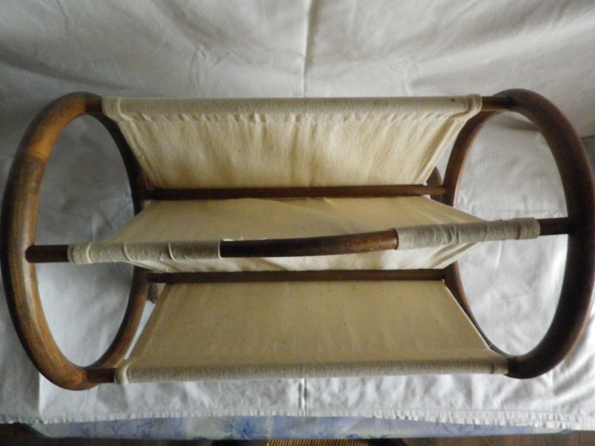 Porte revu en bambou et tissus