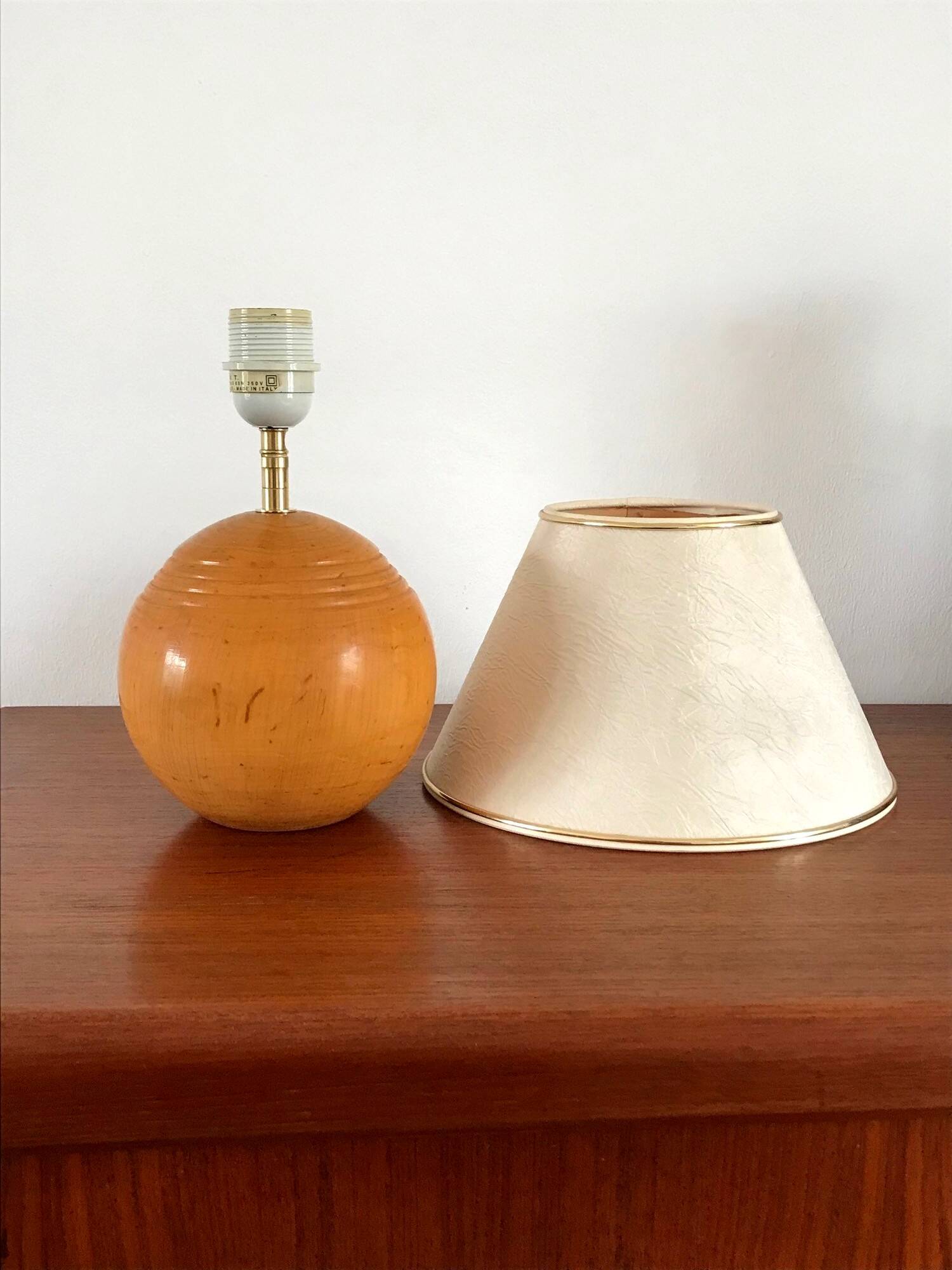 Solid elm lamp Italy 70s vintage