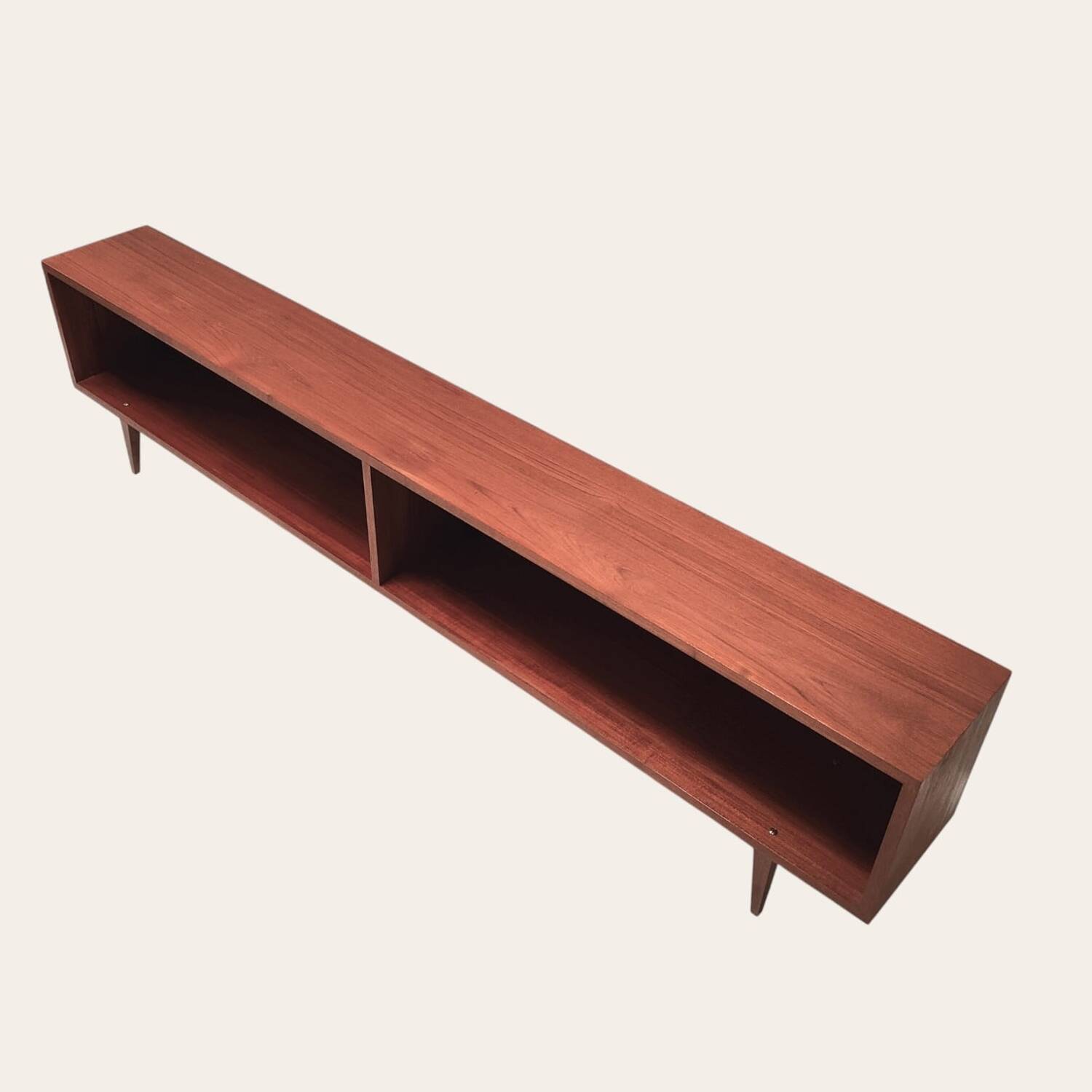 Lowboard du milieu du siècle