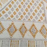 Traditional hand-woven carpet in pure wool 114x200cm