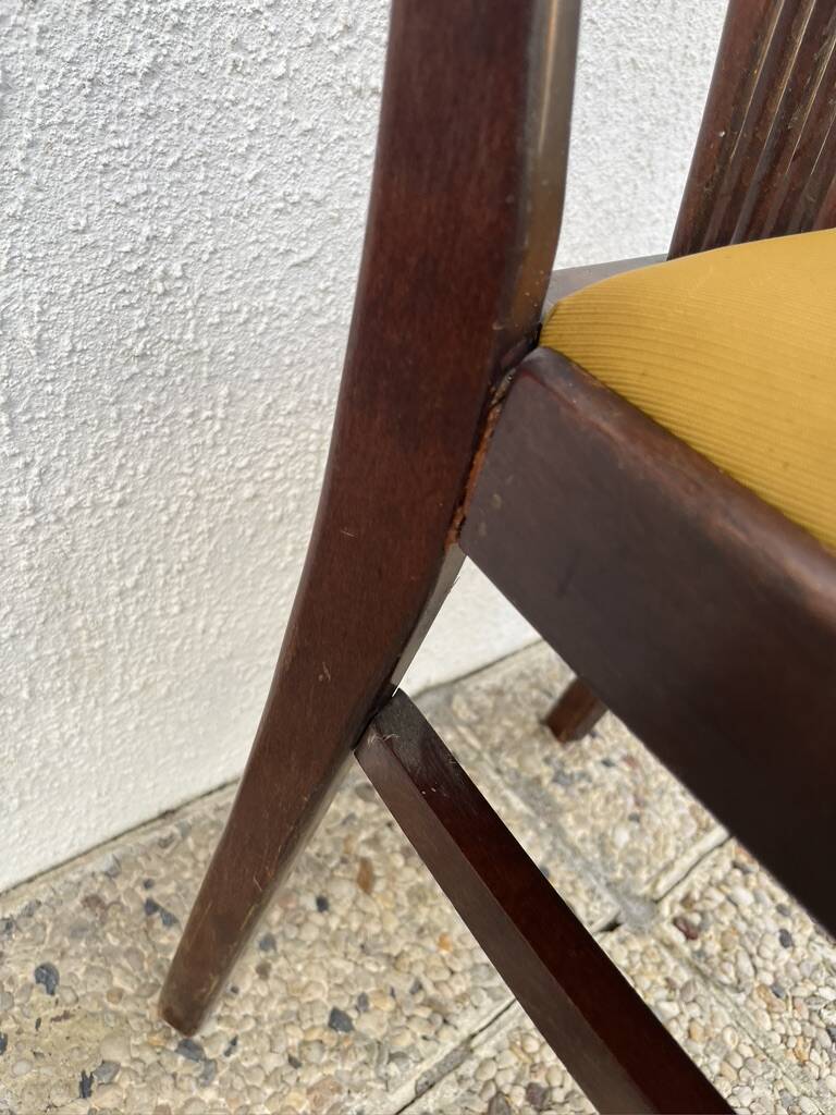 Lot de 4 chaises Casala vintage