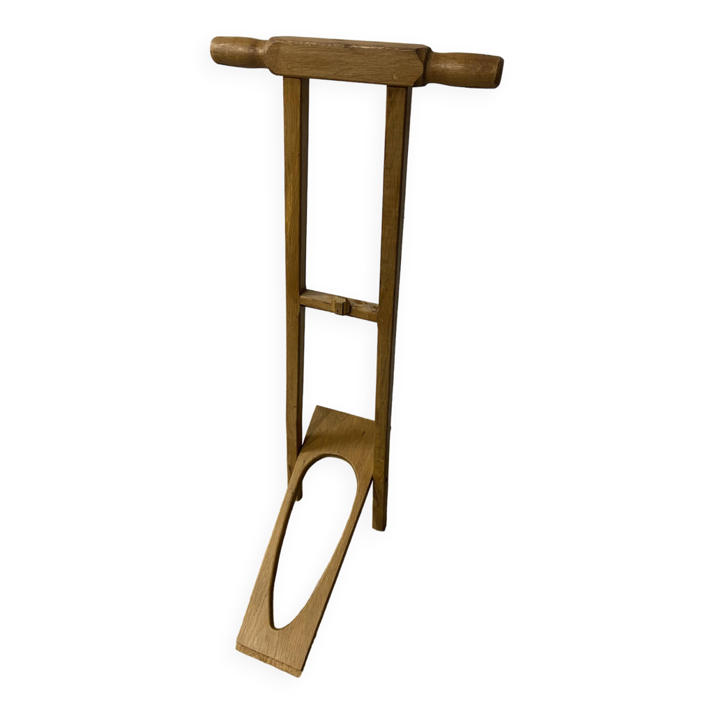 Tire-botte western en bois | La Chambrière