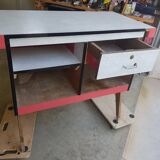 Vintage check counter
