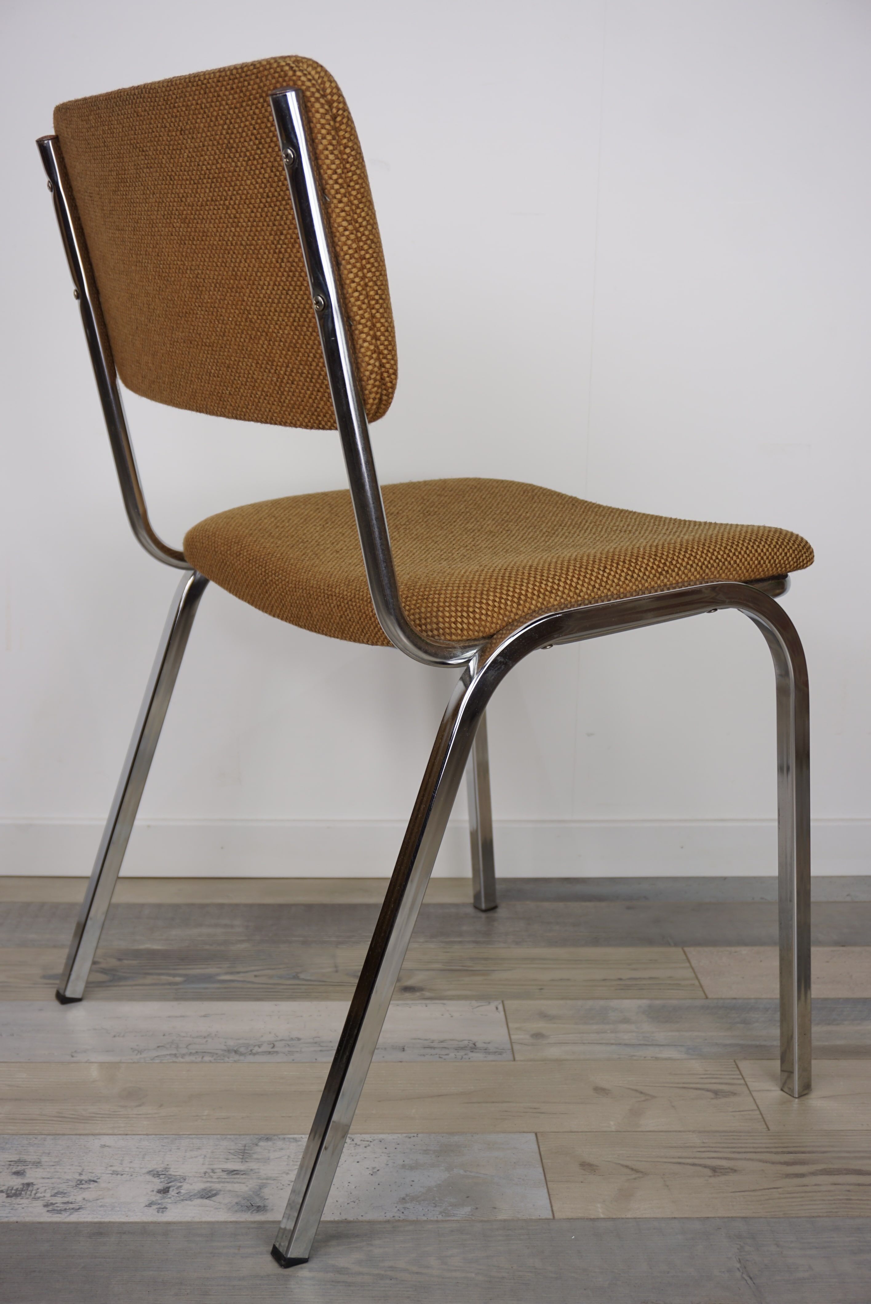 Suite of 6 chrome and tweed chairs 50