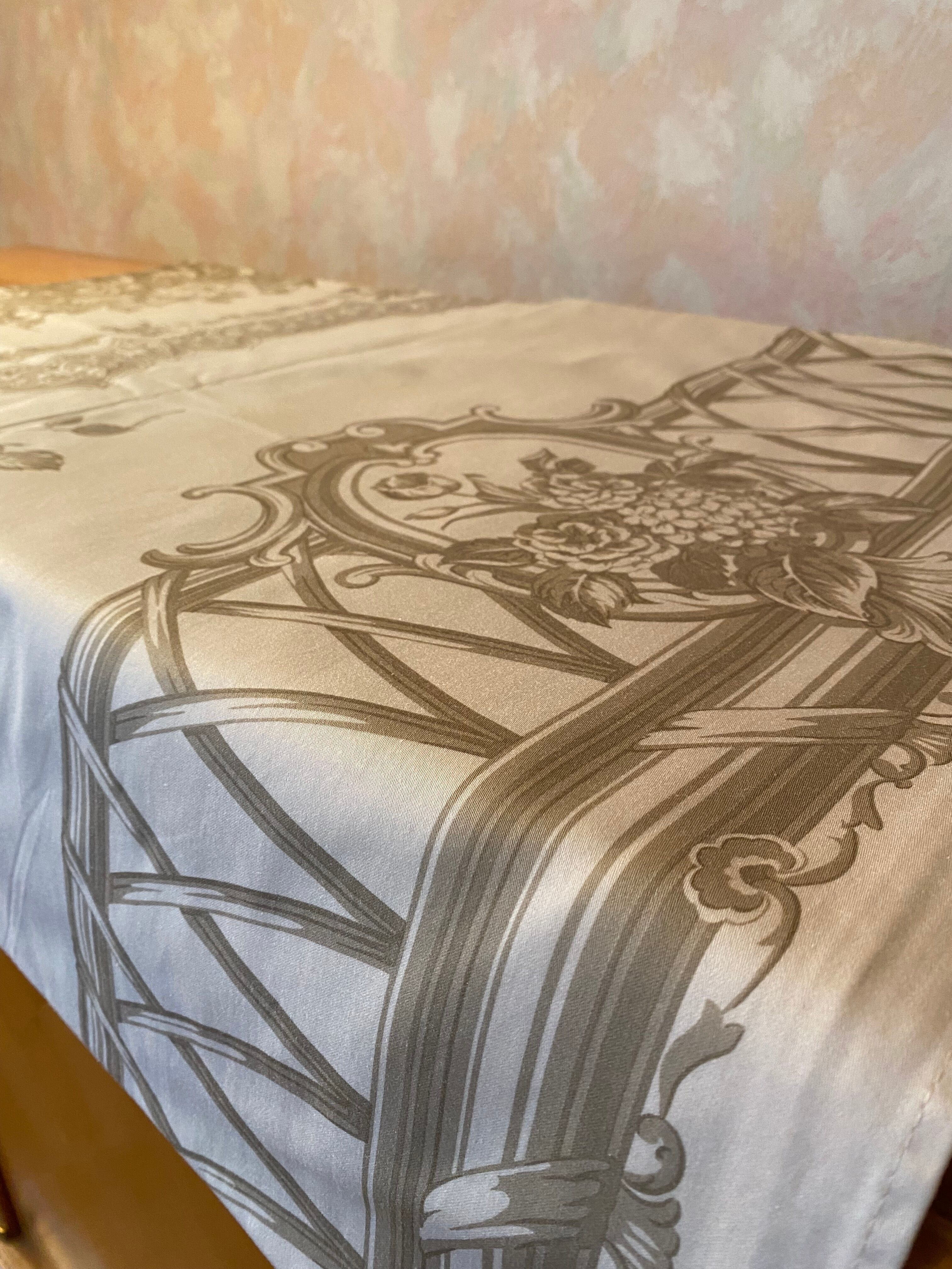 Beauvillé tablecloth