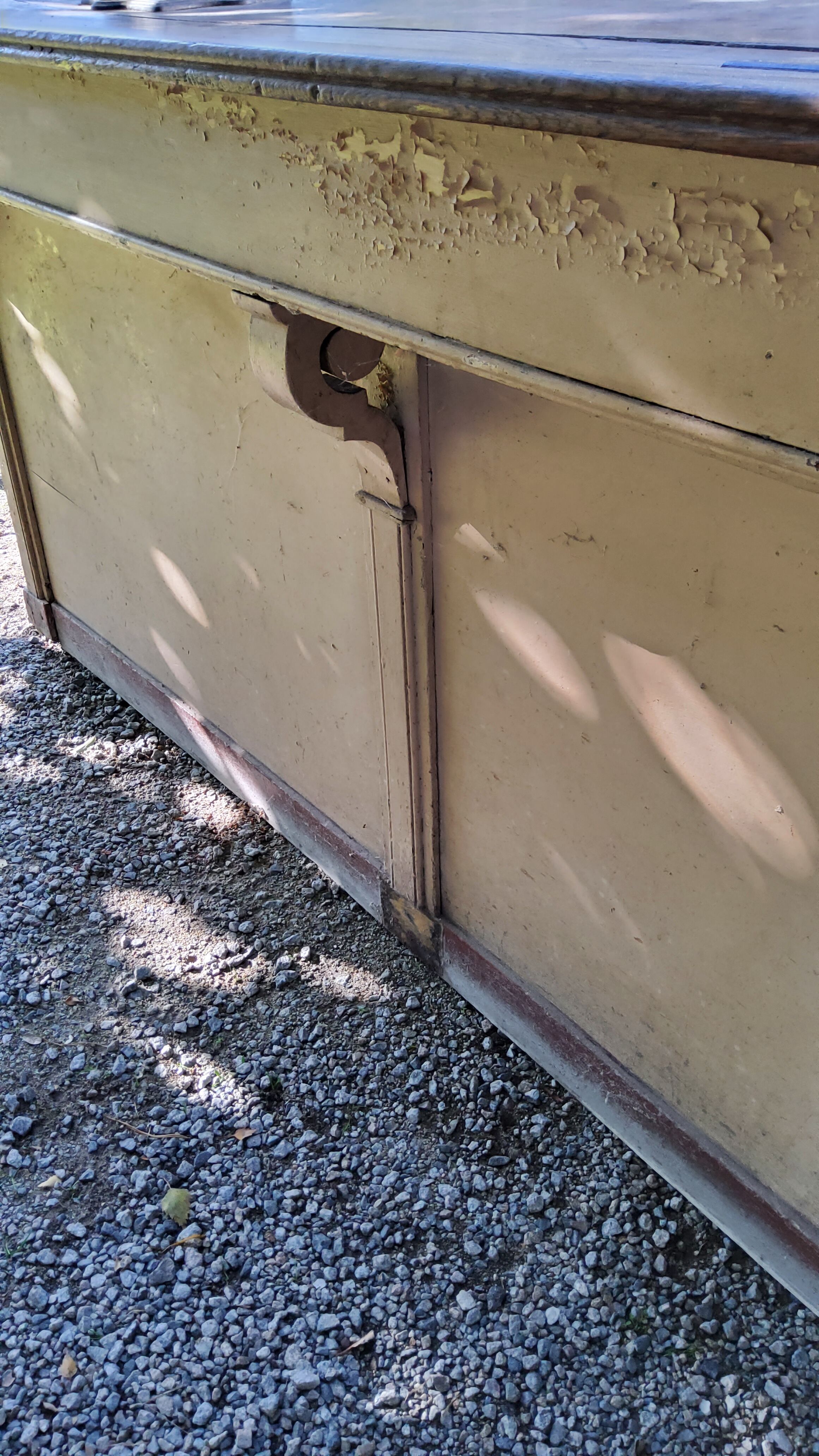 Former grocery counter from the 1900s 14 drawers