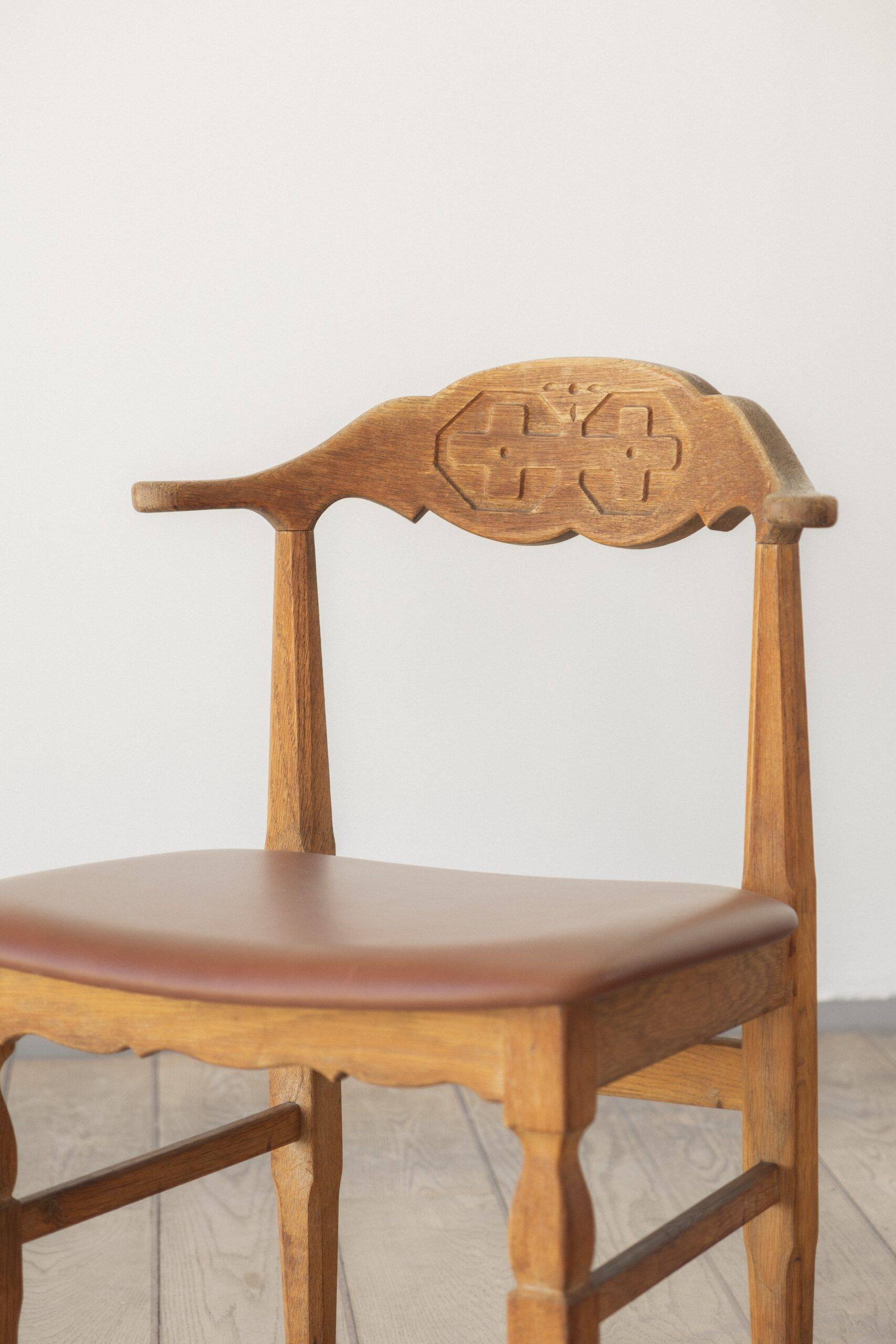 Henning Kjærnulf, chaise de salle à manger (ensemble de quatre)