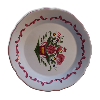 Porcelain plate vegetal pattern