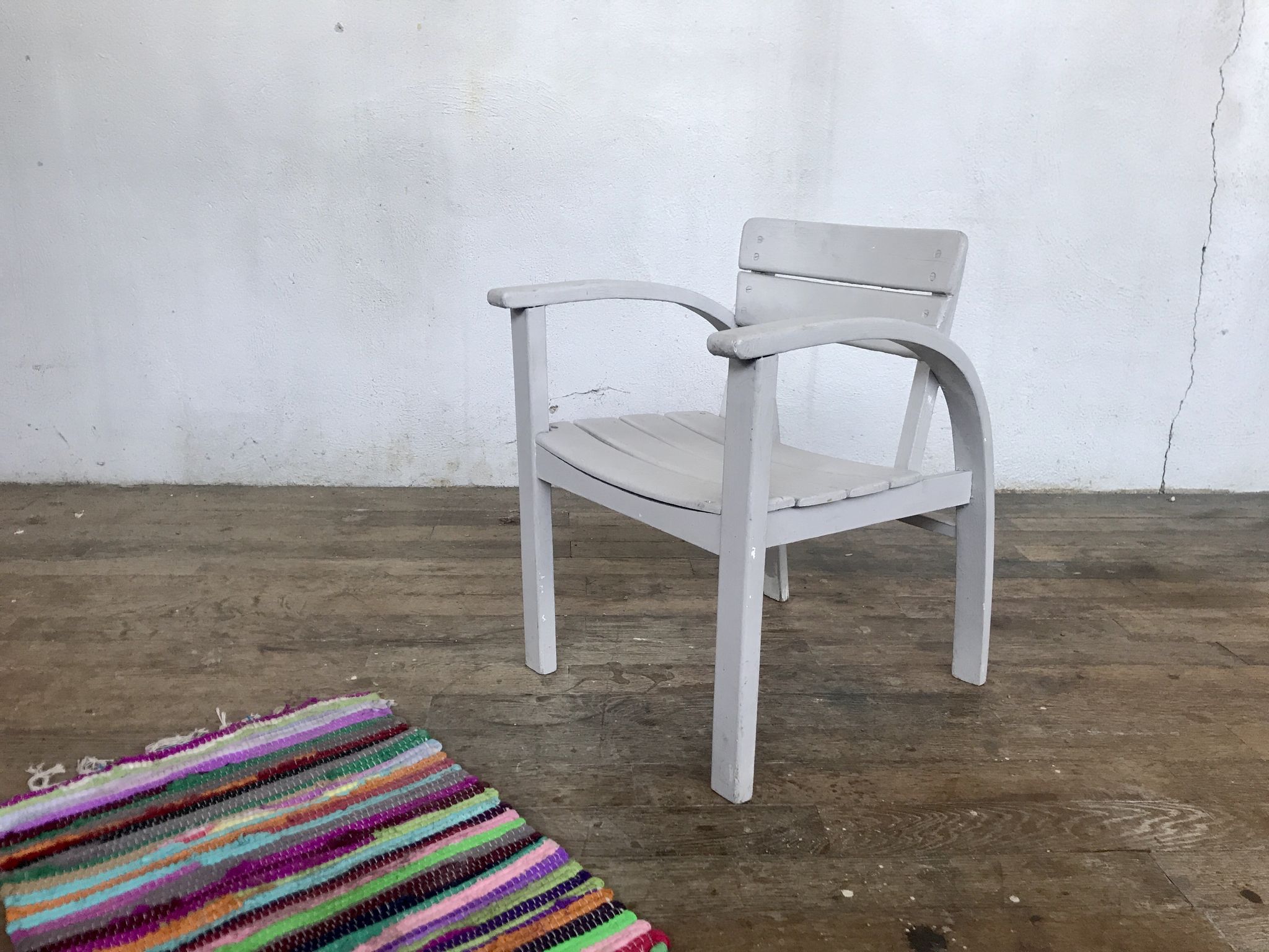 Fauteuil vintage pour enfant blanc gris clair 1950