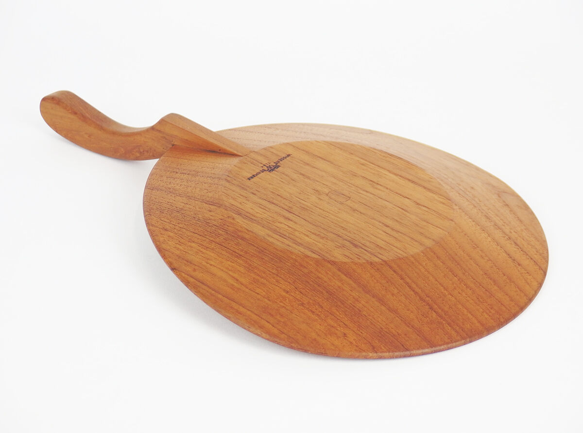 Scandinavian cheese plate in teak by Wiggers