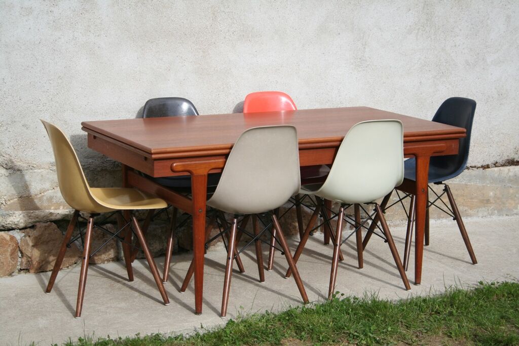 Ejvind A. Johansson scandinavian danish teak extendable dining table for Ivan Gern Mobelfabrik 60