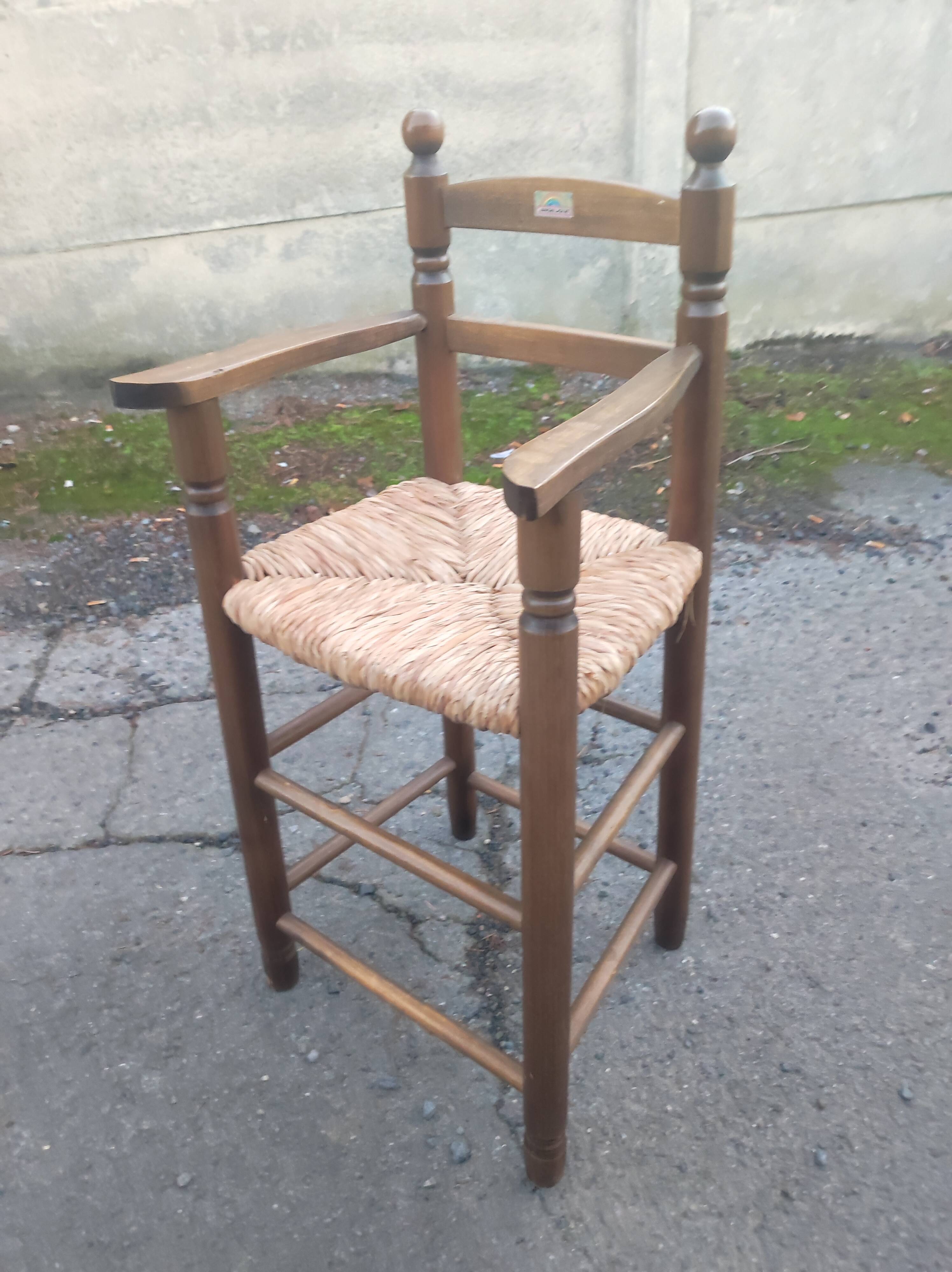 Mulched children's high chair and vintage wood