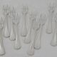 Christofle Perles 12 silver-plated cake forks, excellent condition.
