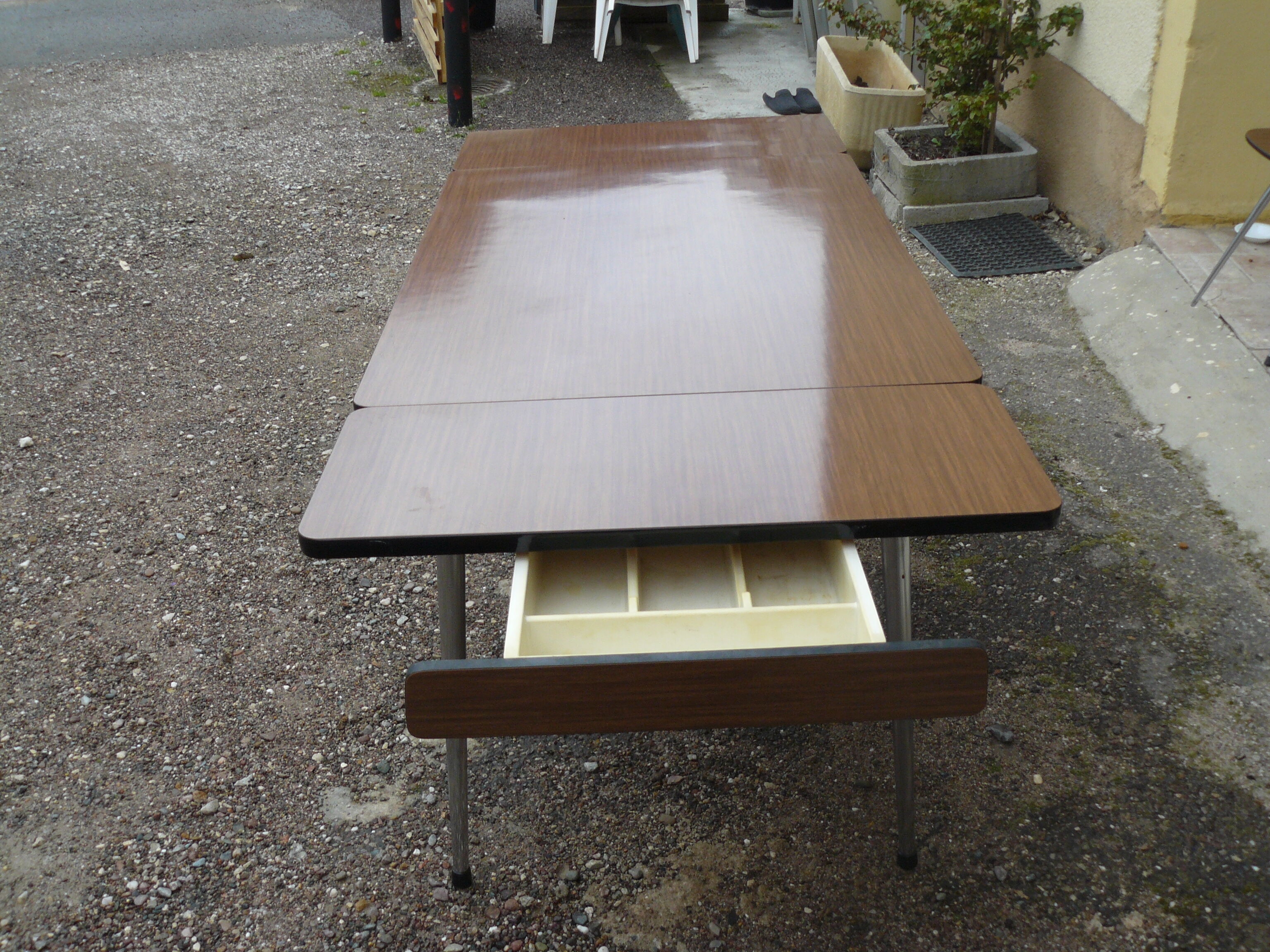 Set of kitchen table and chairs