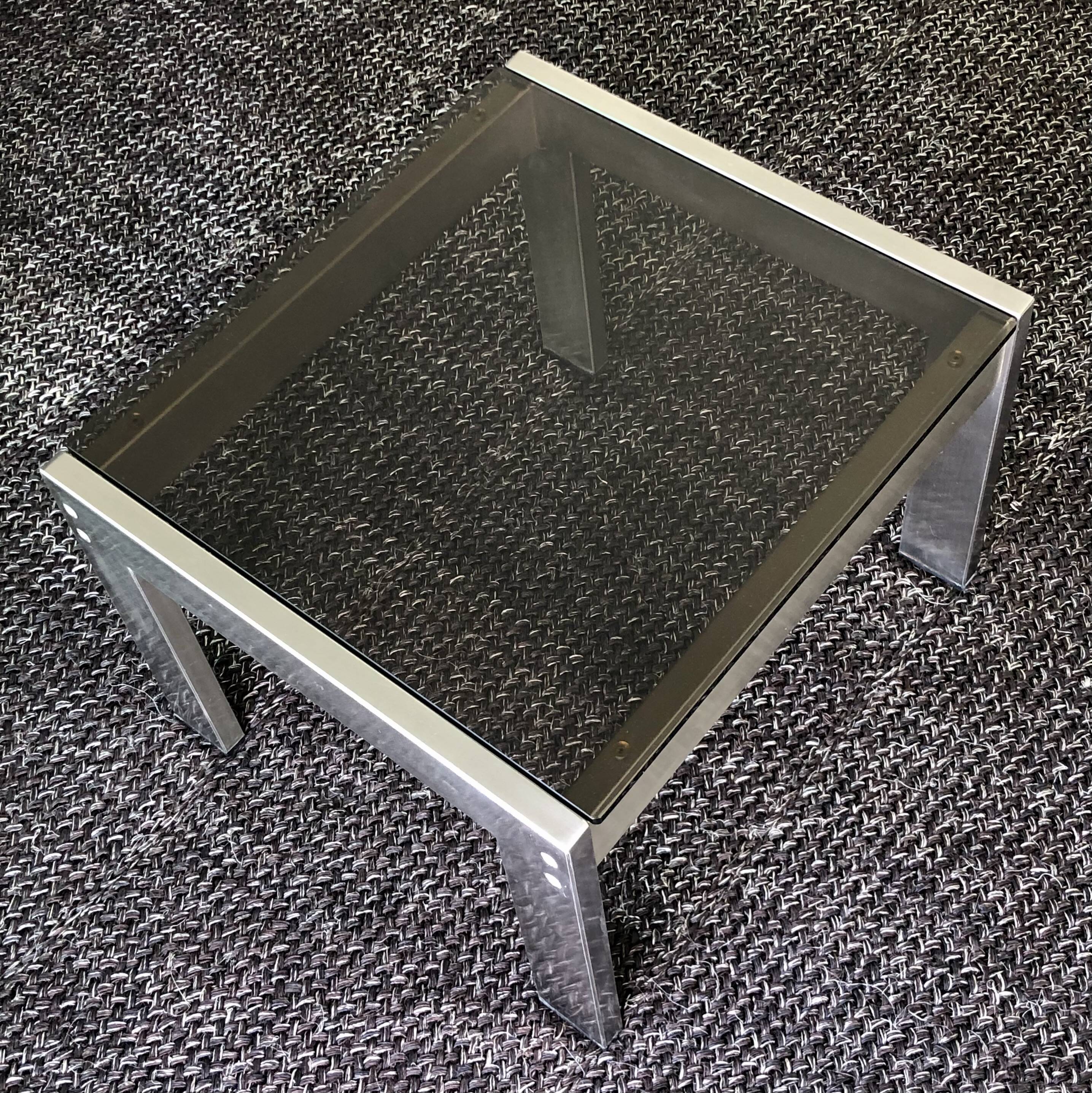 Table basse carrée Tau par Gae Aulenti, edition Rinascente  Italie années 70