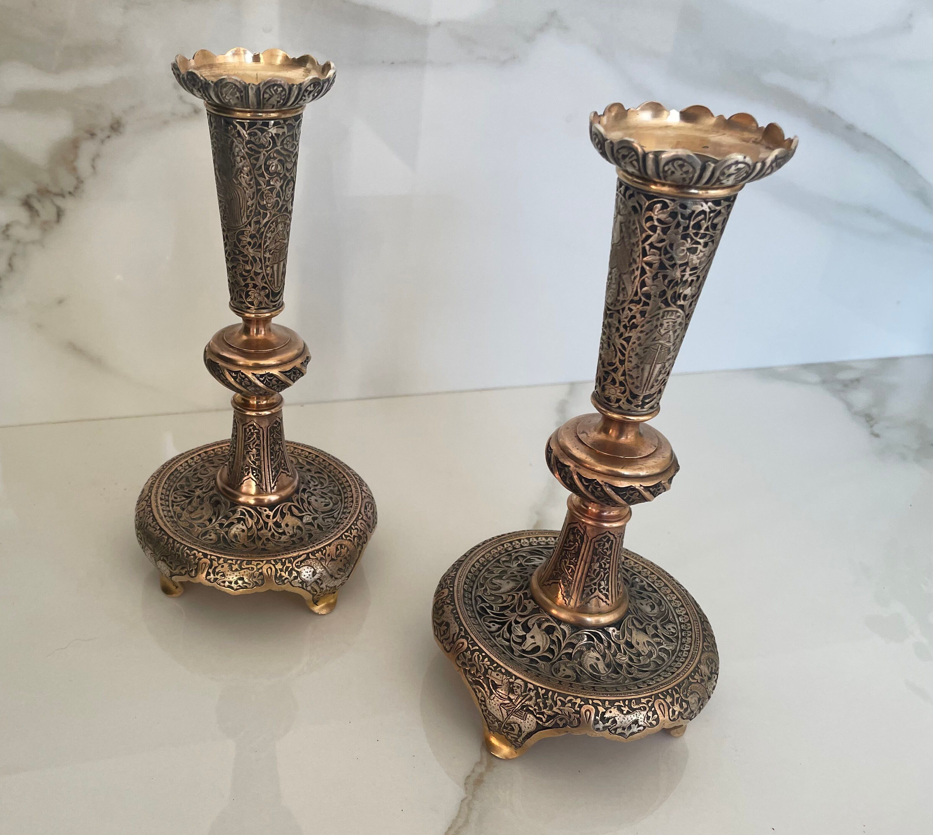 Paire de bougeoirs persans, style kadjar, début XXe