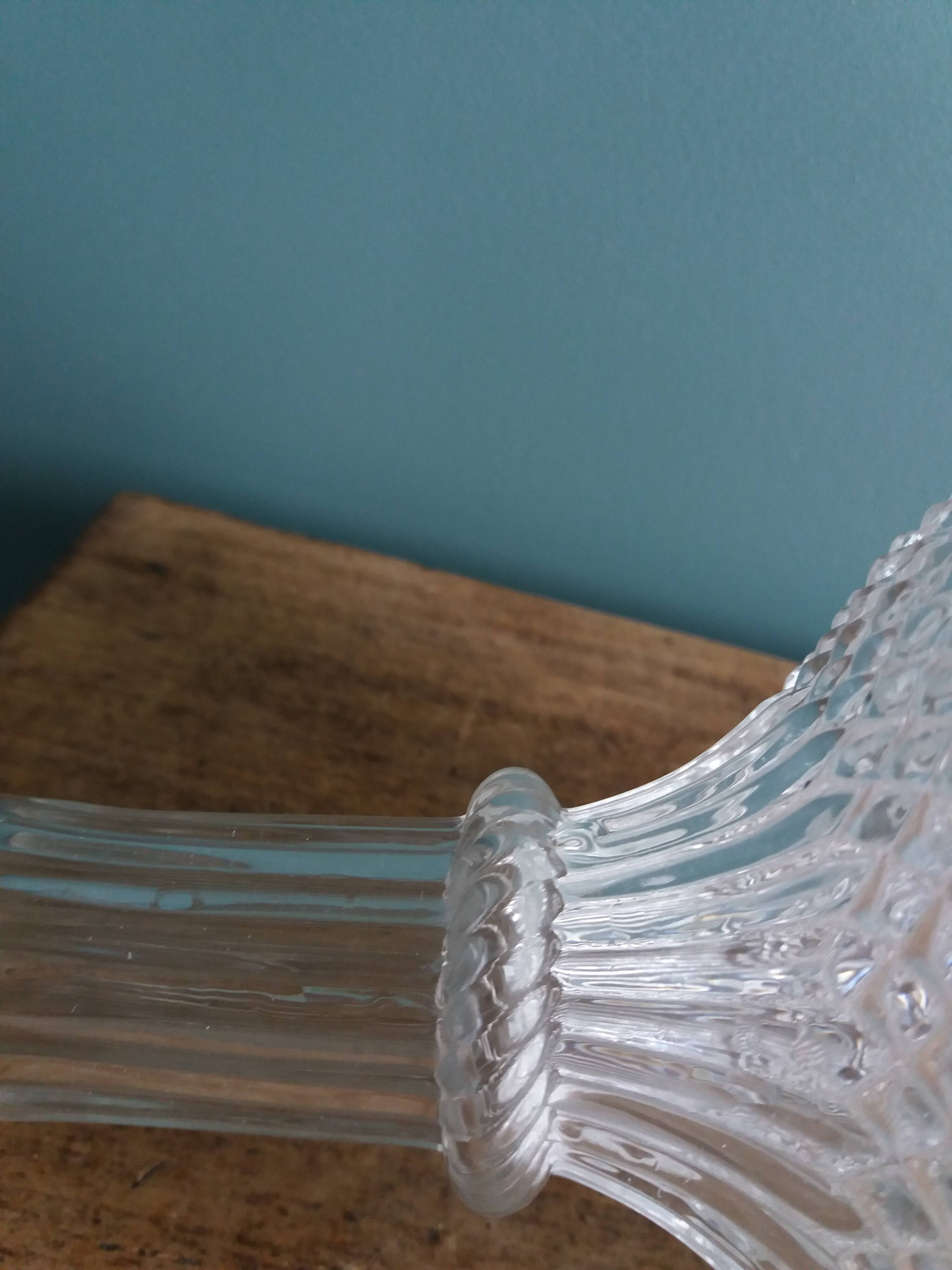 Glass carafe vase with pineapple diamond point decoration