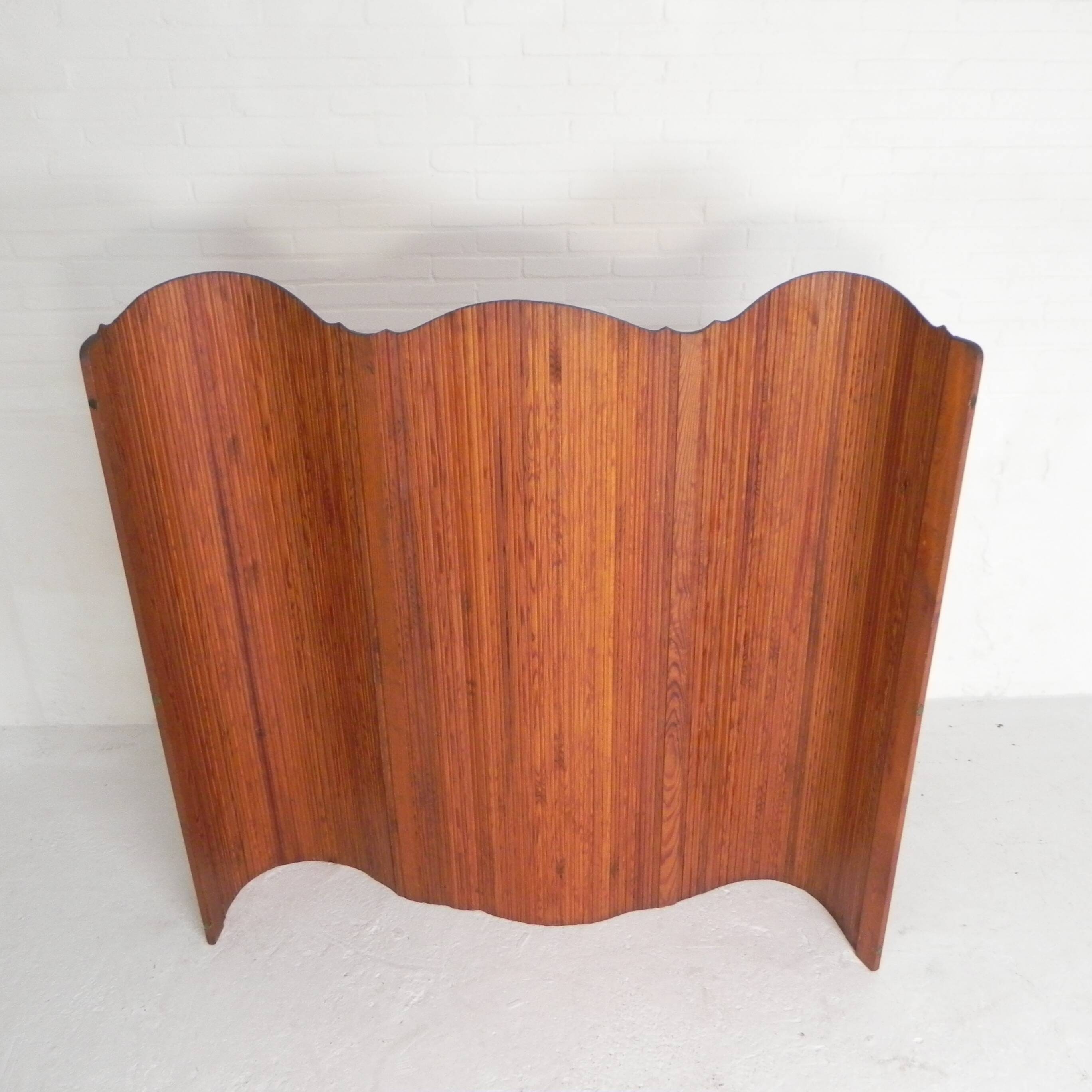 Room divider S.N.S.A. with pine slats in Baumann style, 1950s.