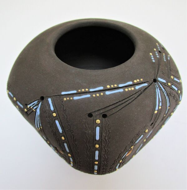 Bougeoir anthropomorphe céramique scarifiée estampillé design